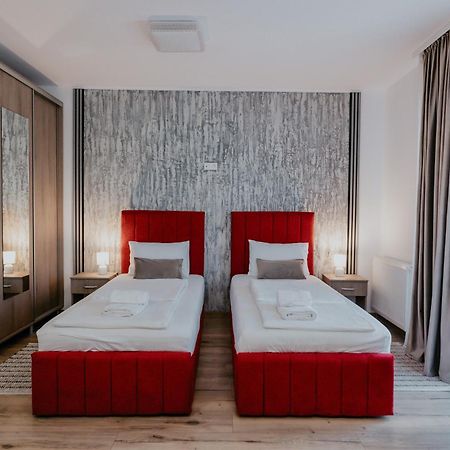 Aparthotel Plevnei1 Клуж-Напока Екстериор снимка