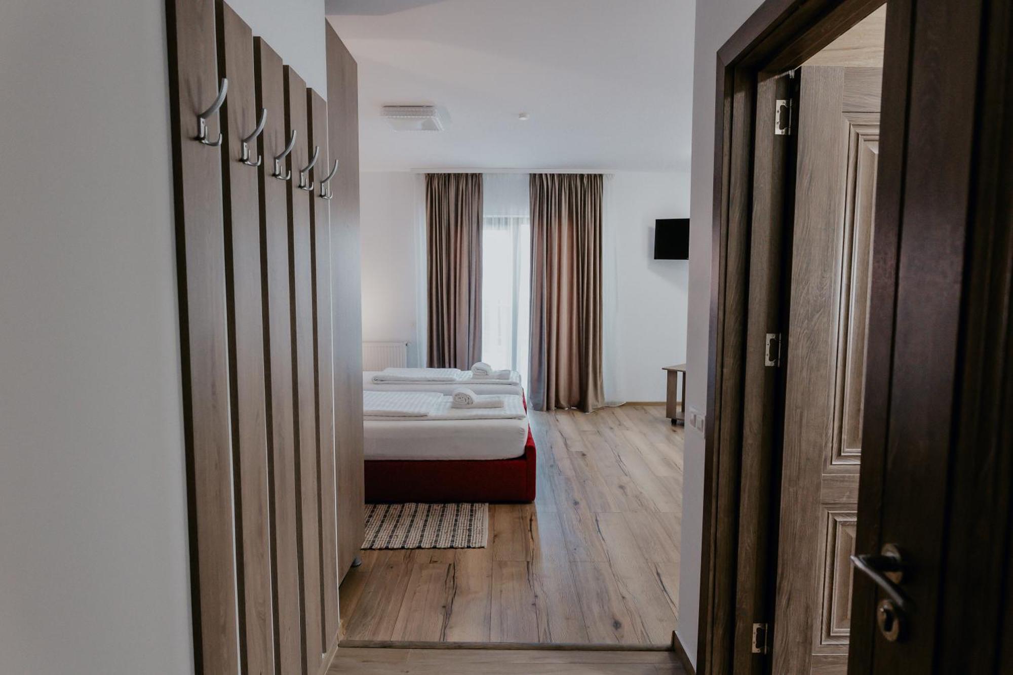 Aparthotel Plevnei1 Клуж-Напока Екстериор снимка